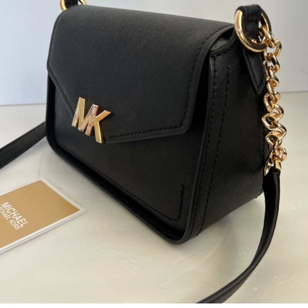NWT Michael Kors Sylvia Small Slap XBoby Leather .Black.$258.Best offer
